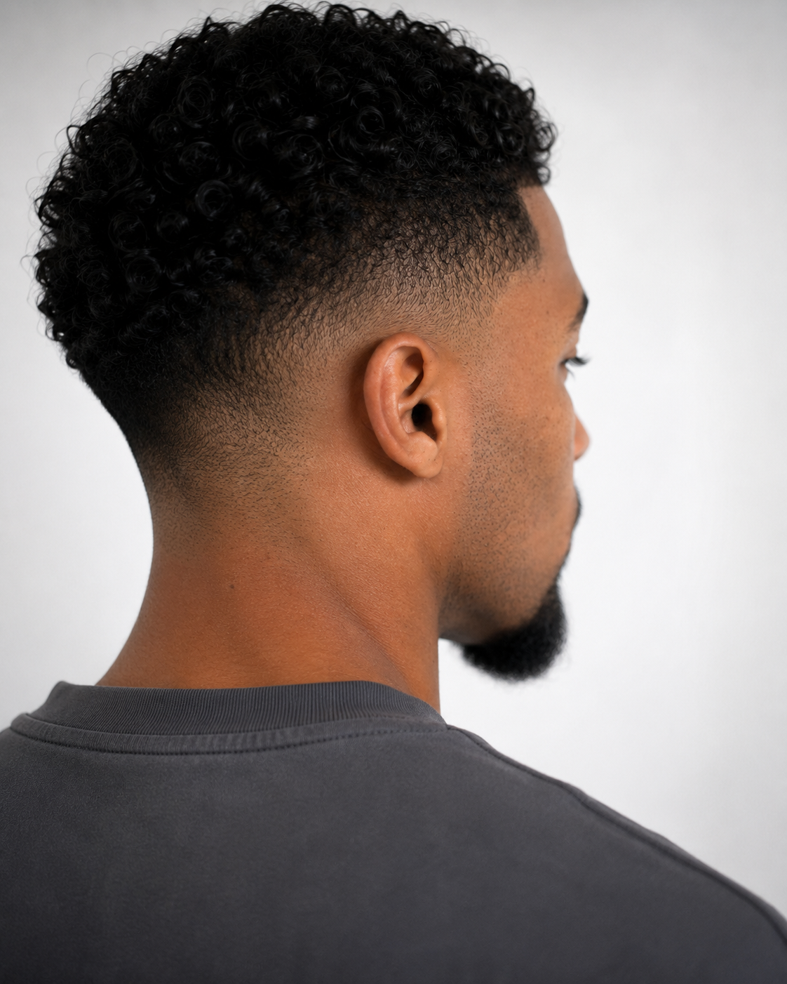 Over the Shoulder · homme