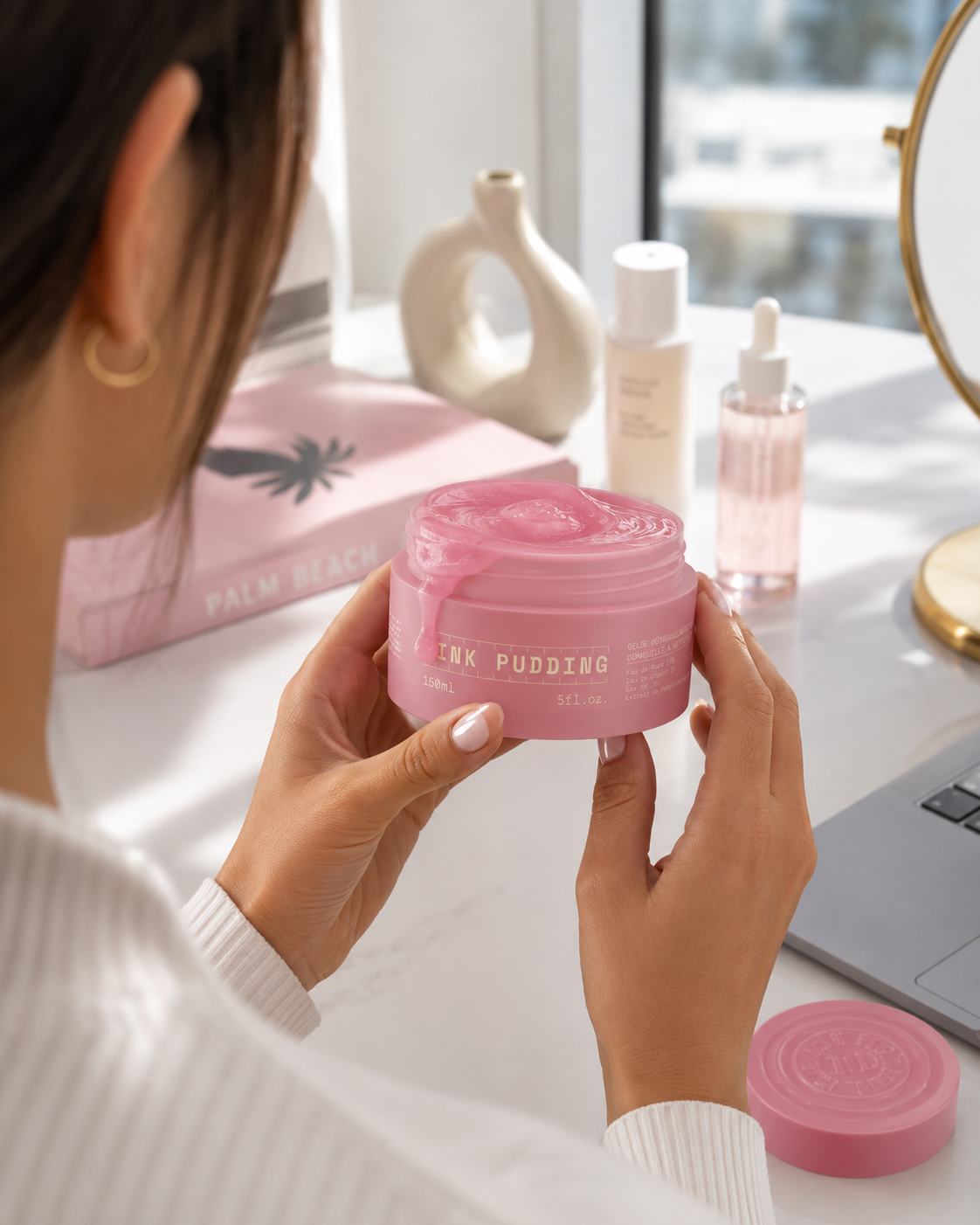 Over the Shoulder · produit